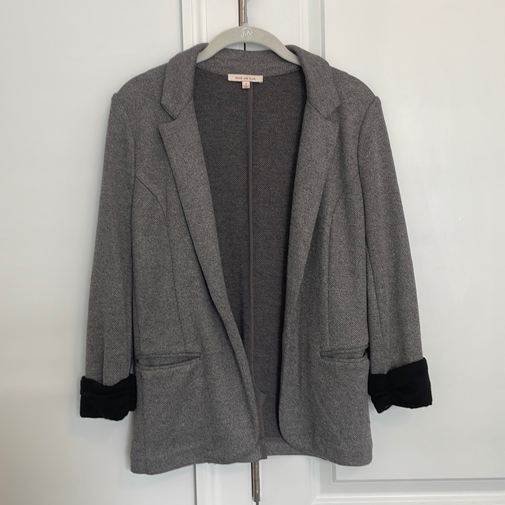 Skies are blue small knit blazer